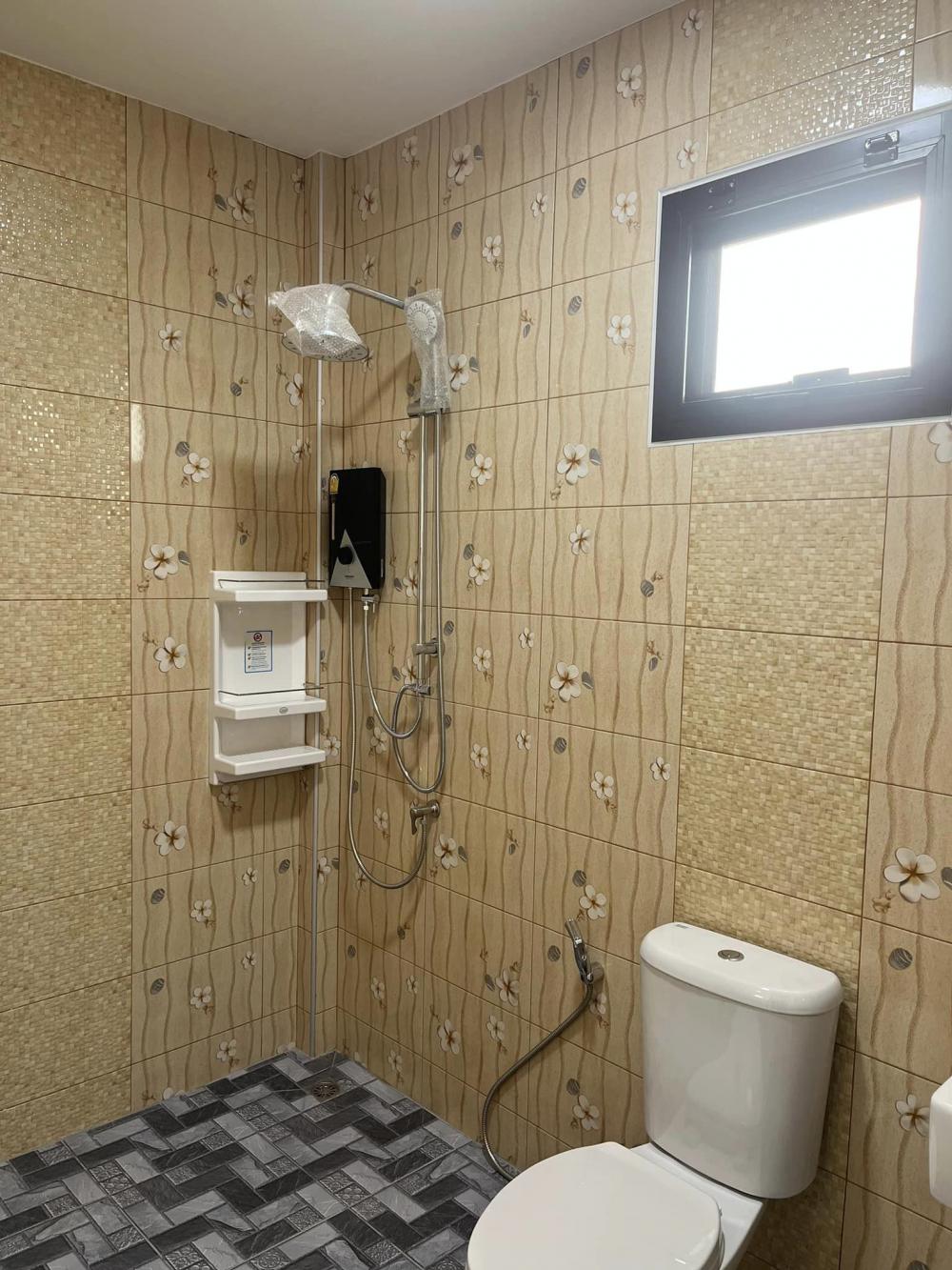 บ้านทรงโมเดิร์น งบ 8.7 แสนบาท