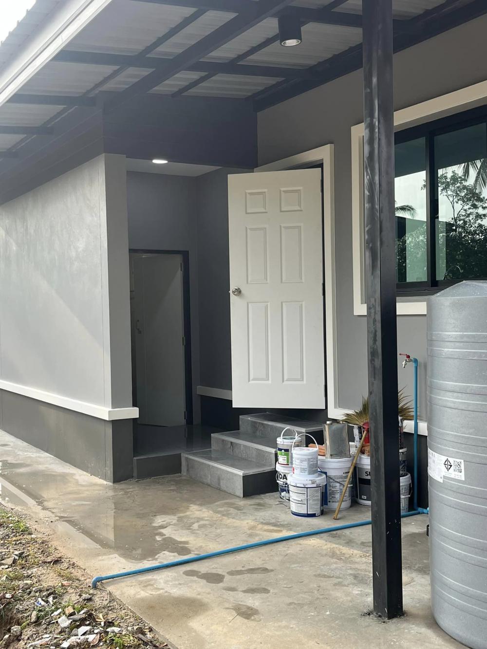 บ้านทรงโมเดิร์น งบ 8.7 แสนบาท