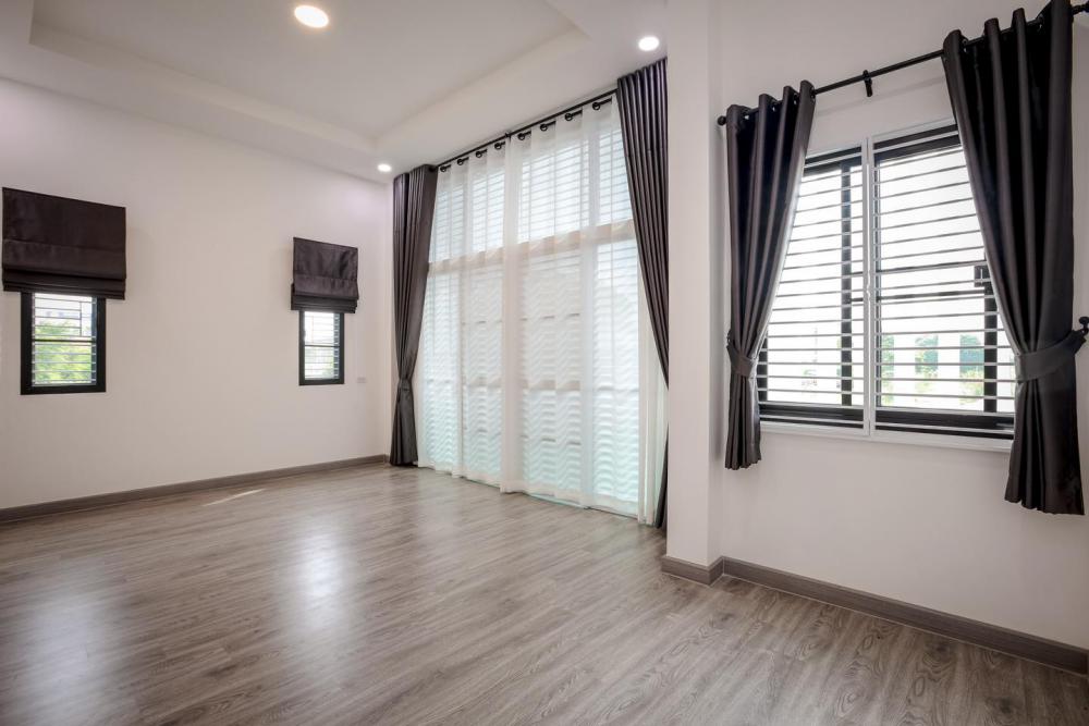 บ้านสไตล์โมเดิร์น 2 ชั้น หน้าแคบ