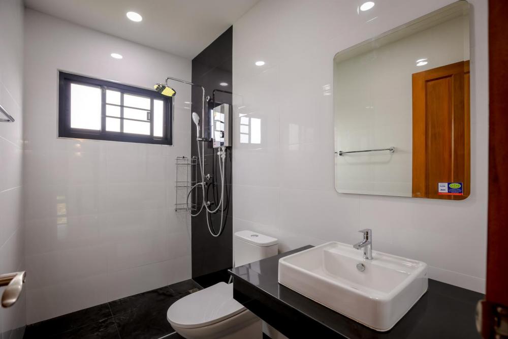 บ้านสไตล์โมเดิร์น 2 ชั้น หน้าแคบ