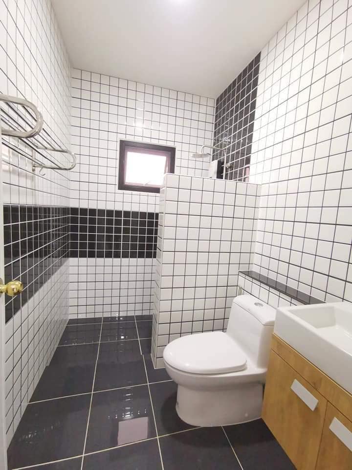 บ้านทรงปั้นหยา 3 ห้องนอน 4 ห้องน้ำ ขนาด 215 ตร.ม.