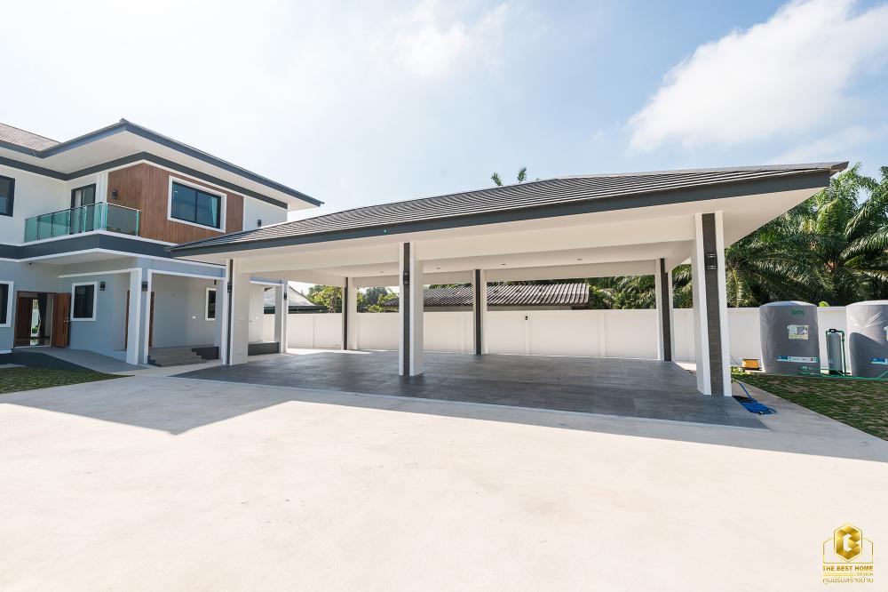 บ้านสองชั้นทรงปั้นหยา สวยพื้นที่กว้างขวางน่าอยู่