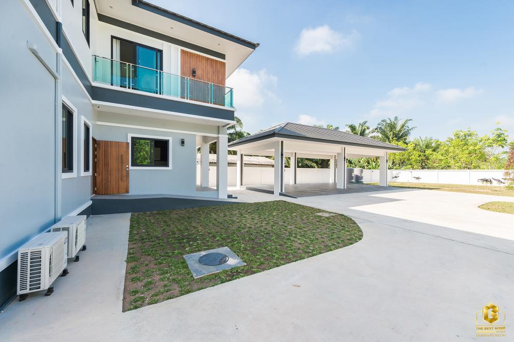 บ้านสองชั้นทรงปั้นหยา สวยพื้นที่กว้างขวางน่าอยู่