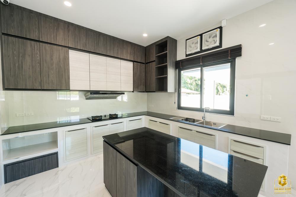 บ้านสองชั้นทรงปั้นหยา สวยพื้นที่กว้างขวางน่าอยู่