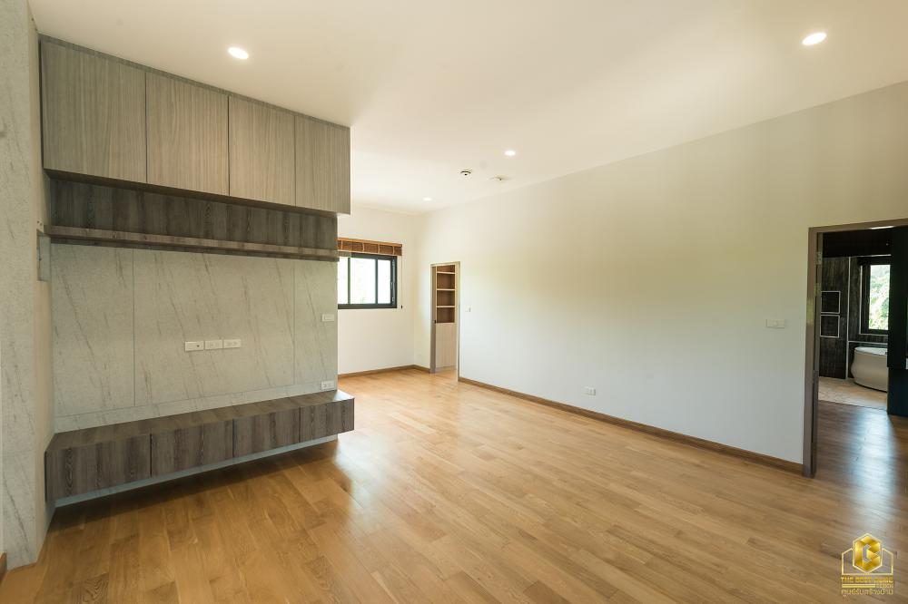 บ้านสองชั้นทรงปั้นหยา สวยพื้นที่กว้างขวางน่าอยู่