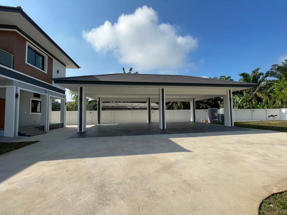 บ้านสองชั้นทรงปั้นหยา สวยพื้นที่กว้างขวางน่าอยู่