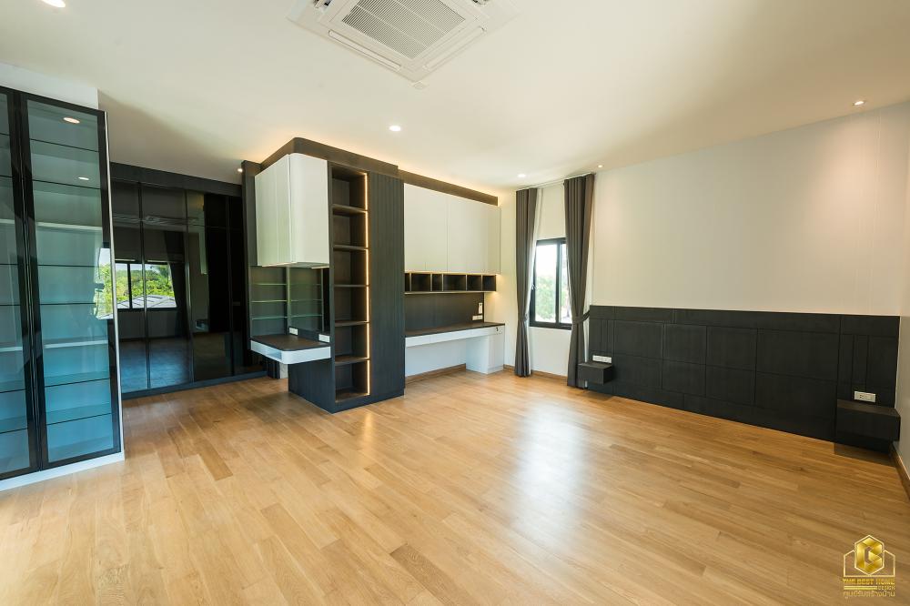 บ้านสองชั้นทรงปั้นหยา 4 ห้องนอน สวยพื้นที่กว้างขวางน่าอยู่