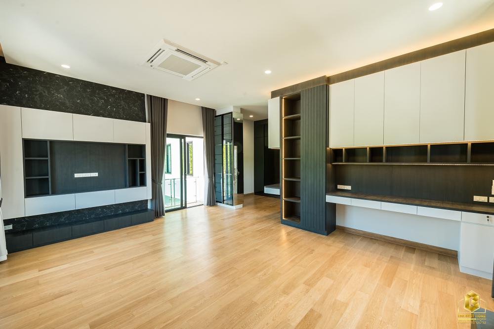 บ้านสองชั้นทรงปั้นหยา 4 ห้องนอน สวยพื้นที่กว้างขวางน่าอยู่