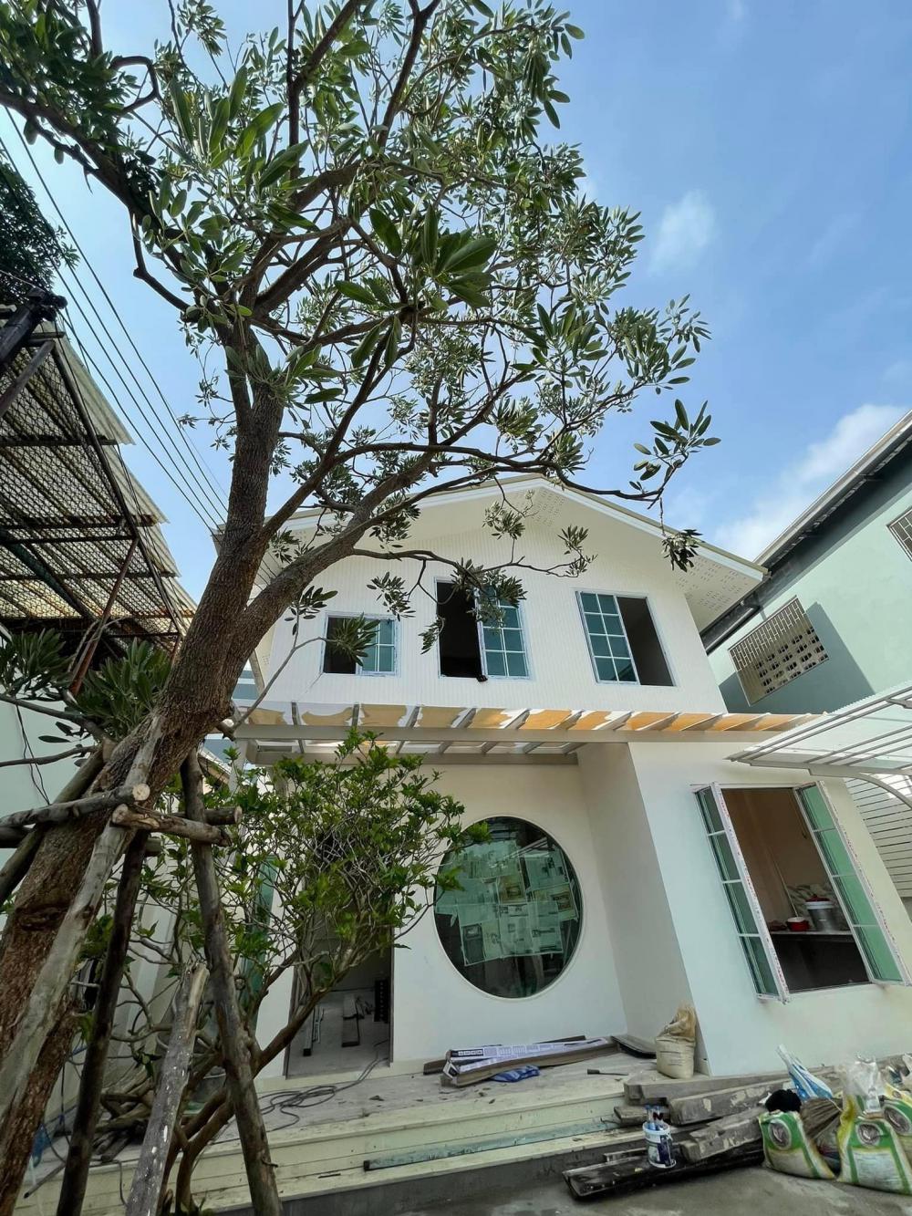 รีโนเวทบ้านไม้เก่าเป็นบ้านมินิมอลมูจิ minimal muji 