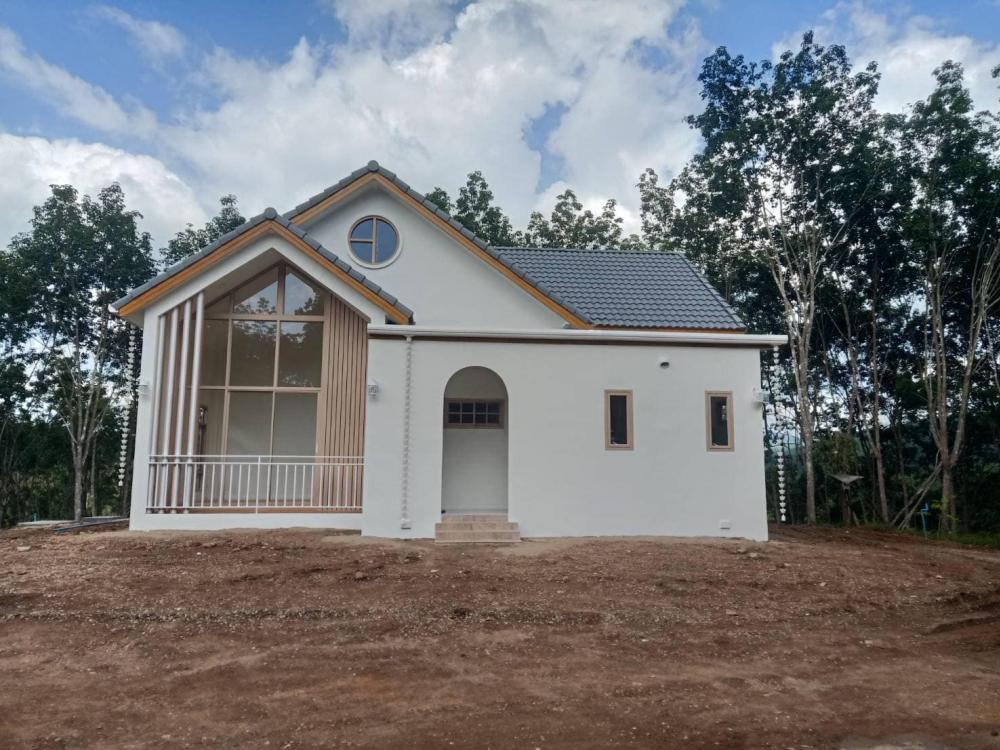 บ้านนอร์ดิก มินิมอล ท่ามกลางสวนยาง งบประมาณ 1.8 - 2 ล้านบาท