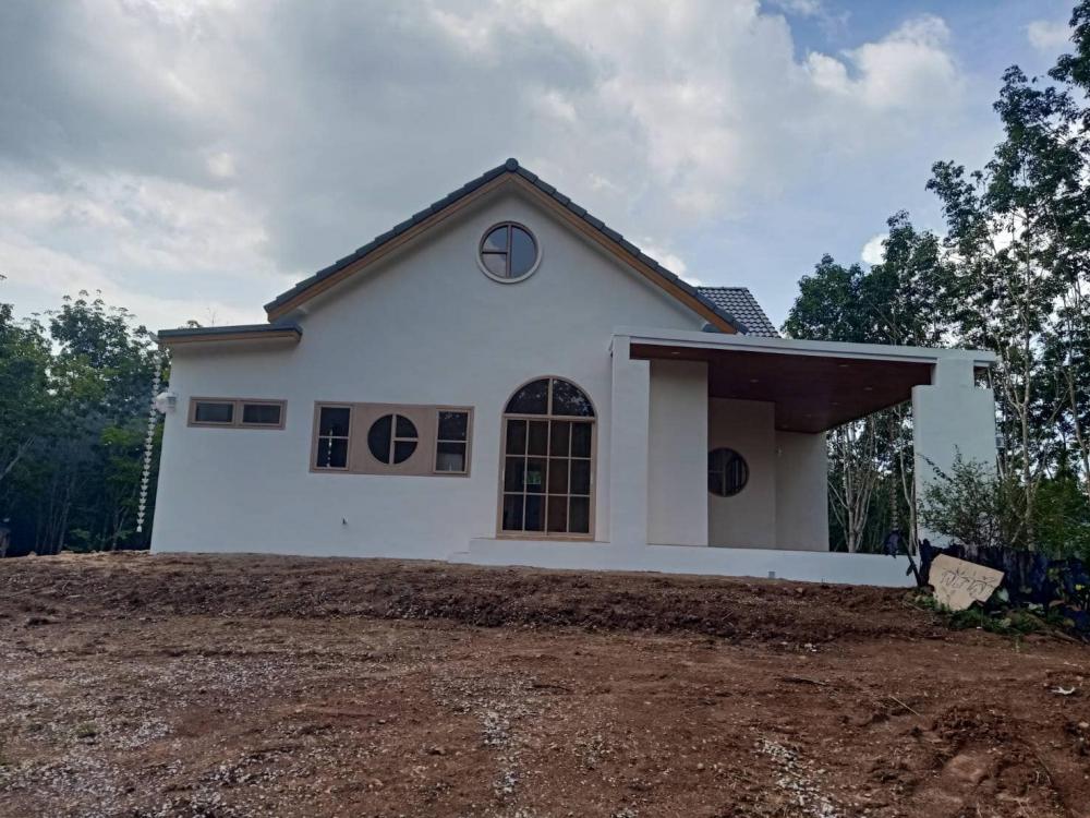 บ้านนอร์ดิก มินิมอล ท่ามกลางสวนยาง งบประมาณ 1.8 - 2 ล้านบาท