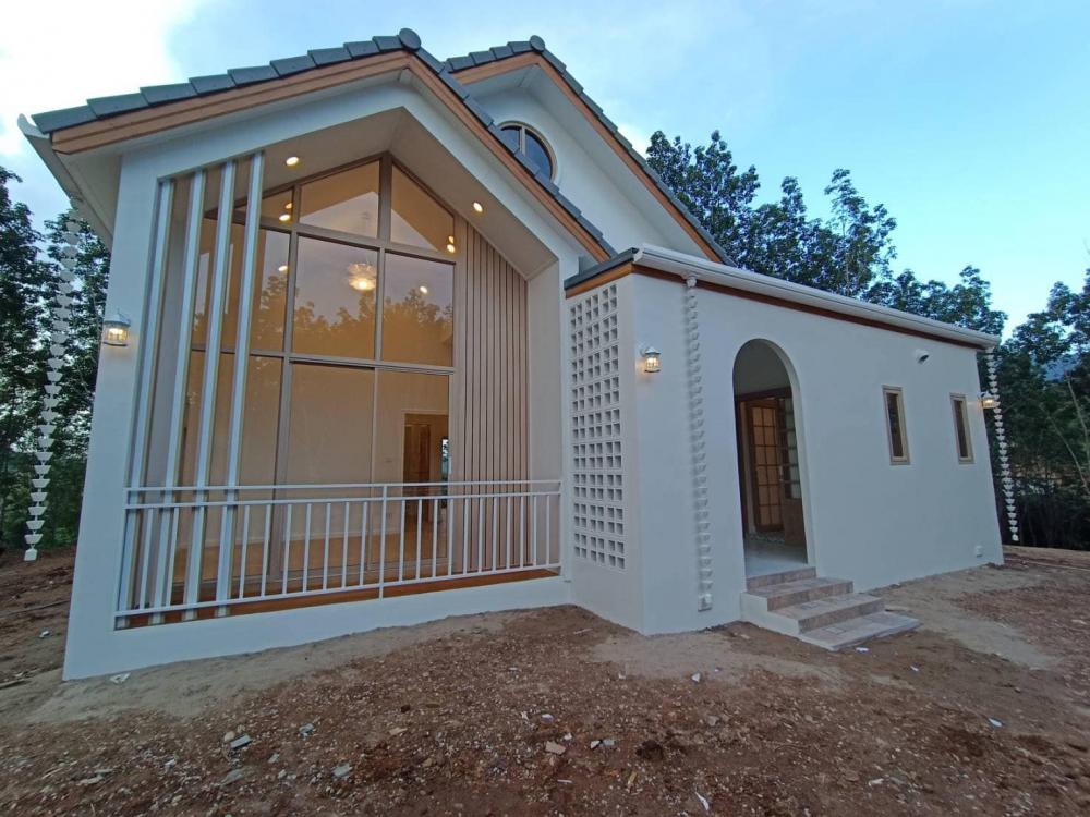 บ้านนอร์ดิก มินิมอล ท่ามกลางสวนยาง งบประมาณ 1.8 - 2 ล้านบาท