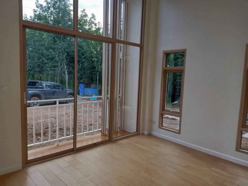 บ้านนอร์ดิก มินิมอล ท่ามกลางสวนยาง งบประมาณ 1.8 - 2 ล้านบาท