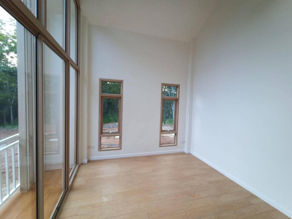 บ้านนอร์ดิก มินิมอล ท่ามกลางสวนยาง งบประมาณ 1.8 - 2 ล้านบาท