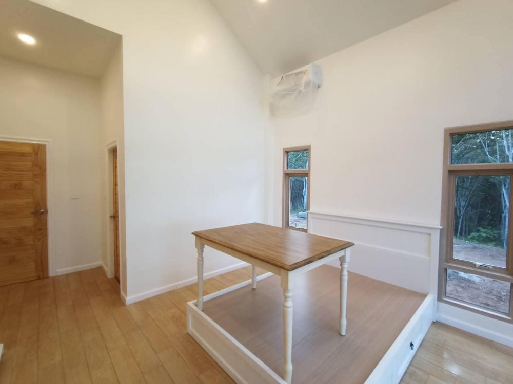 บ้านนอร์ดิก มินิมอล ท่ามกลางสวนยาง งบประมาณ 1.8 - 2 ล้านบาท