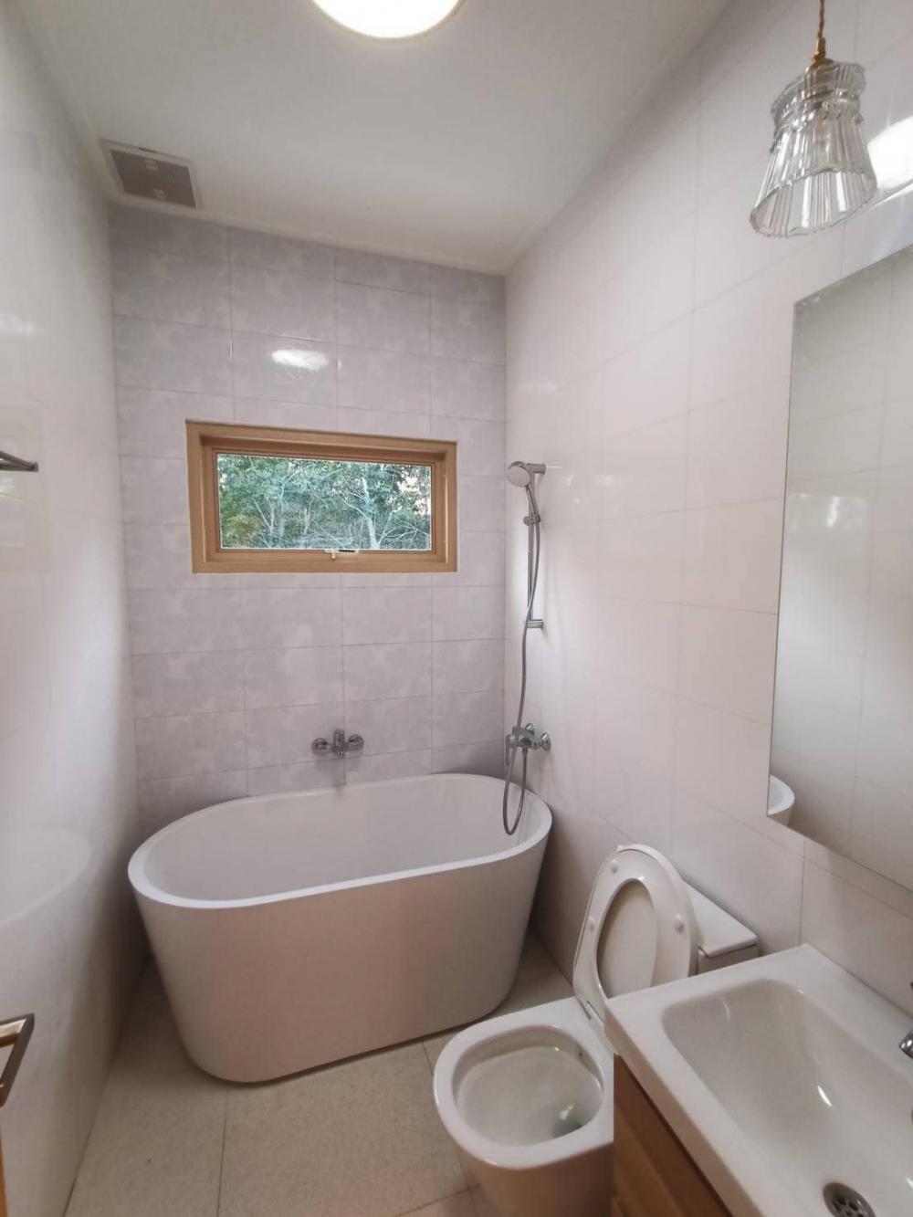 บ้านนอร์ดิก มินิมอล ท่ามกลางสวนยาง งบประมาณ 1.8 - 2 ล้านบาท