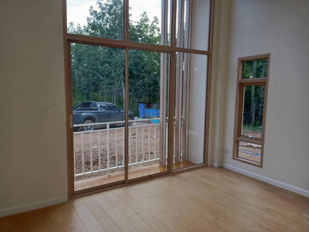 บ้านนอร์ดิก มินิมอล ท่ามกลางสวนยาง งบประมาณ 1.8 - 2 ล้านบาท