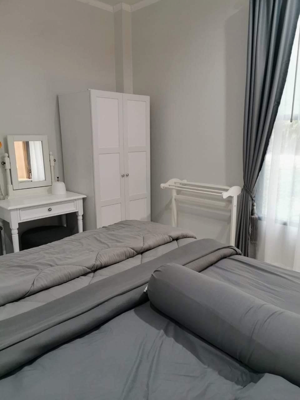 แบบบ้านมินิมอลมูจิ 2 ห้องนอน 1 ห้องน้ำ พื้นที่ 42 ตร.ม. หลังเล็กๆกะทัดรัด