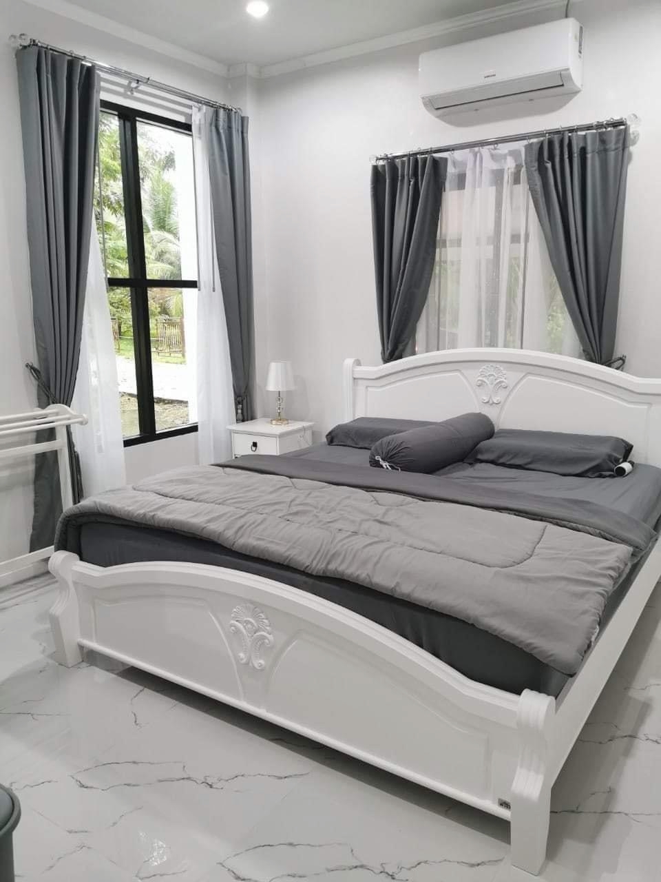 แบบบ้านมินิมอลมูจิ 2 ห้องนอน 1 ห้องน้ำ พื้นที่ 42 ตร.ม. หลังเล็กๆกะทัดรัด