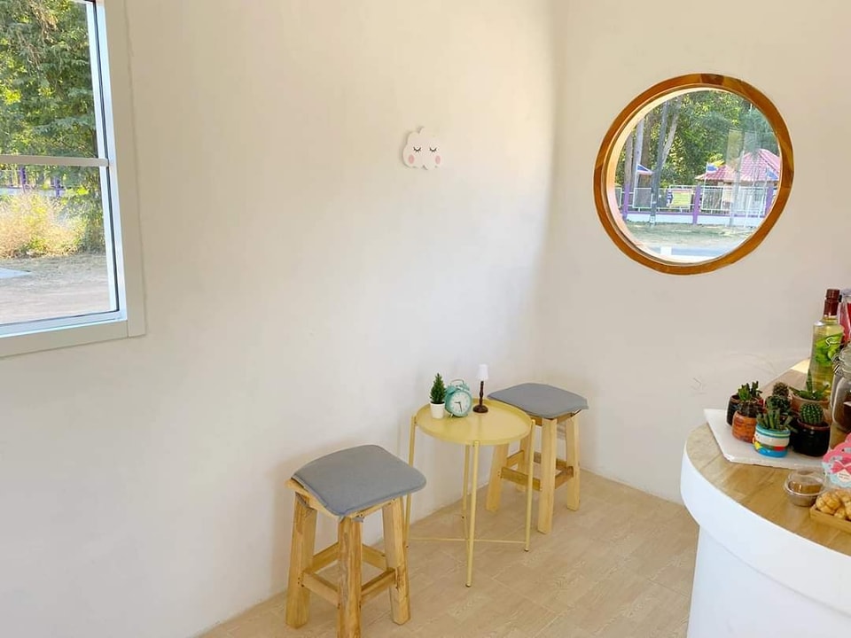 ไอเดียคาเฟ่มินิมอลอบอุ่นโทนขาว