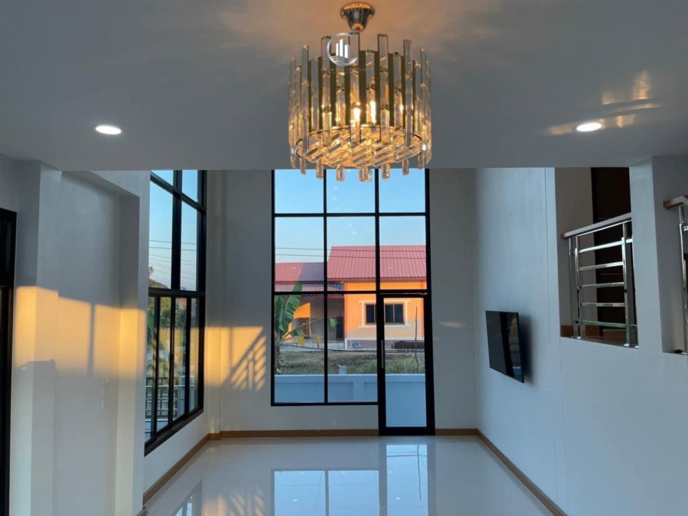 สไตล์โมเดิร์นบ้านพักอาศัย 1 ชั้นครึ่ง 3 ห้องนอน 3 ห้องน้ำ