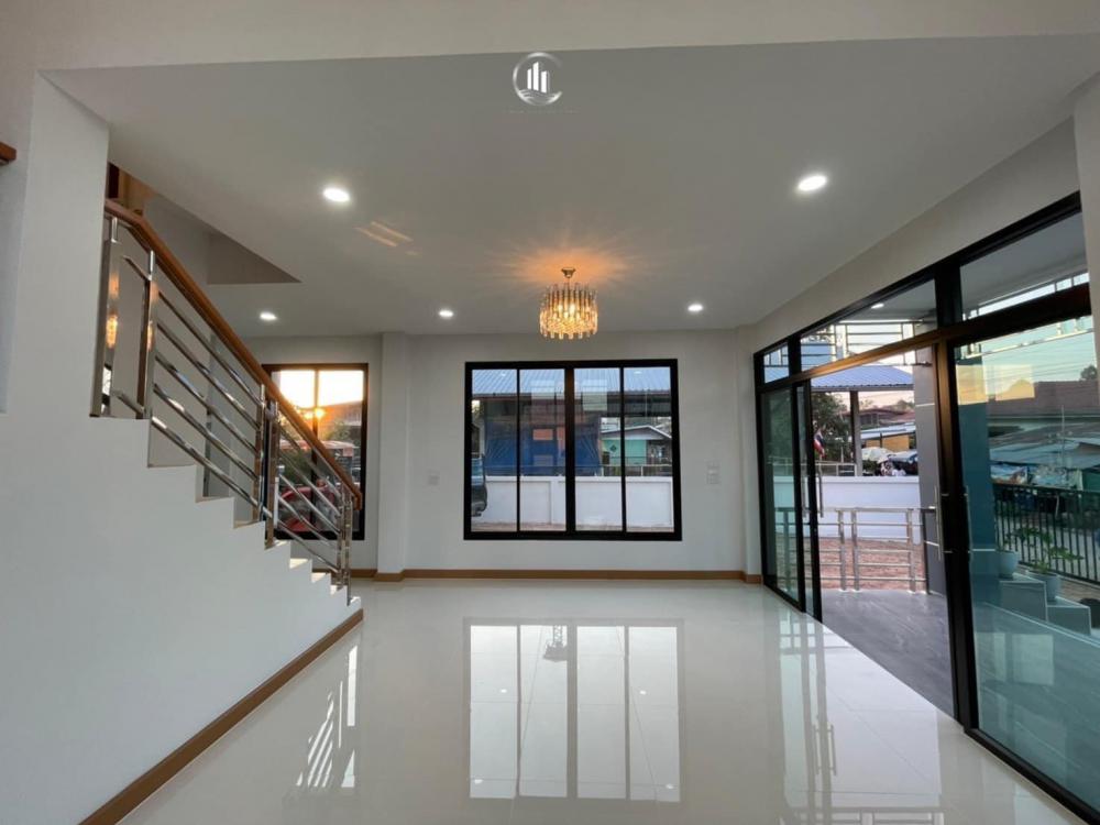 สไตล์โมเดิร์นบ้านพักอาศัย 1 ชั้นครึ่ง 3 ห้องนอน 3 ห้องน้ำ