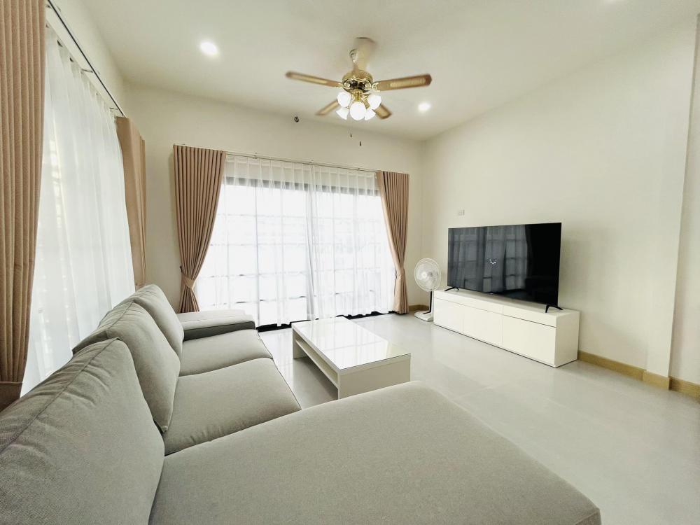 บ้านพักอาศัยสไลต์มินิมอลโทนขาว งบประมาณ 5.5 แสนบาท