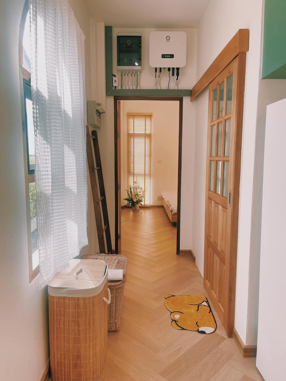 บ้าน และร้านกาแฟ ชั้นเดียว 2 หลัง