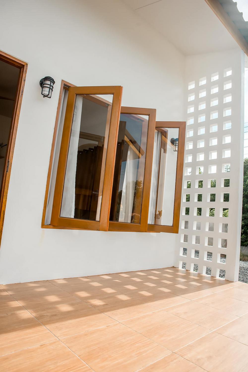 บ้านสไตล์มินิมอล ขนาด 2 ห้องนอน 2 ห้องน้ำ ด้วยงบ 1.1 ล้านบาท 