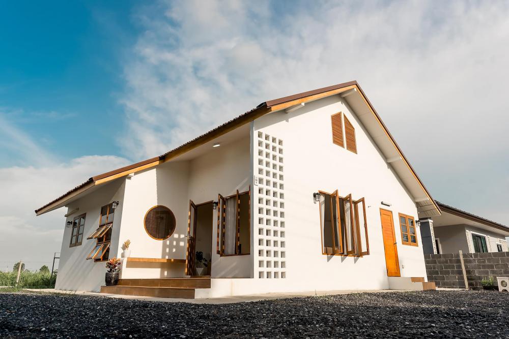 บ้านสไตล์มินิมอล ขนาด 2 ห้องนอน 2 ห้องน้ำ ด้วยงบ 1.1 ล้านบาท 