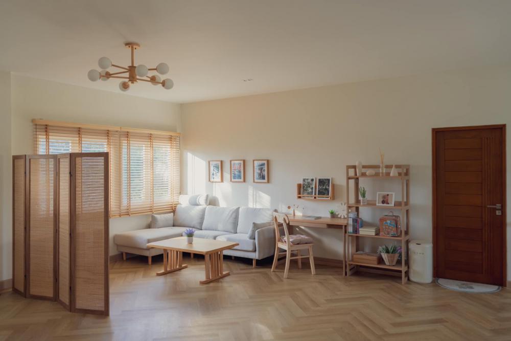 รีวิวบ้าน บ้านสองชั้นทรงปั้นหยา ภายในตกแต่งสไตล์มินิมอล