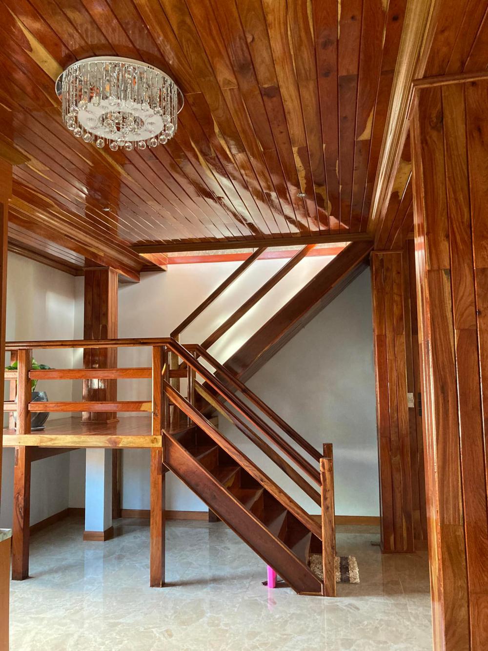 รีโนเวทบ้านไม้ งบ 2.5 ล้าน