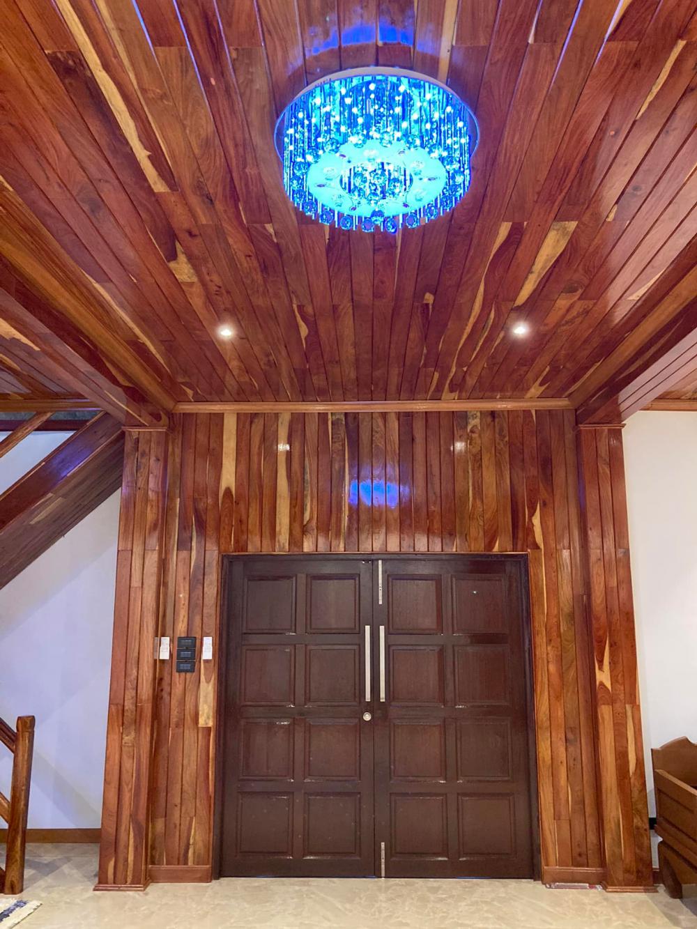 รีโนเวทบ้านไม้ งบ 2.5 ล้าน