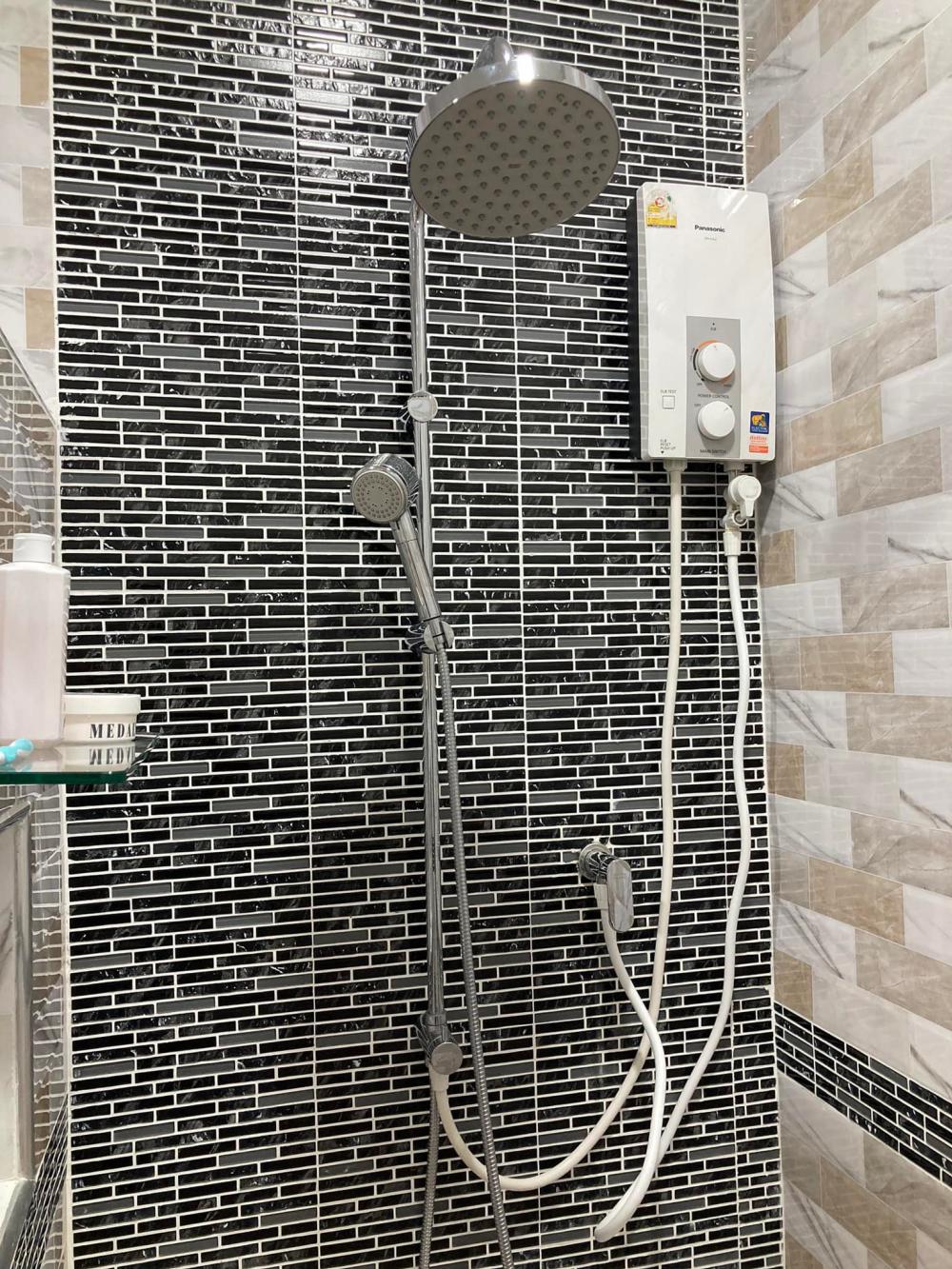 รีโนเวทบ้านไม้ งบ 2.5 ล้าน