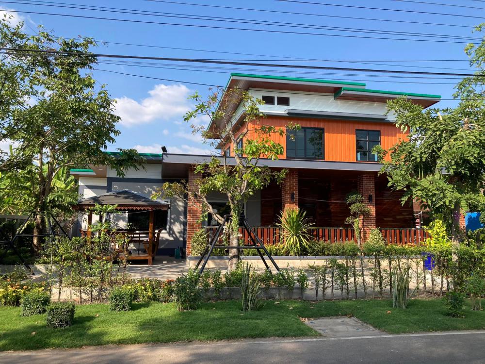 รีโนเวทบ้านไม้ งบ 2.5 ล้าน