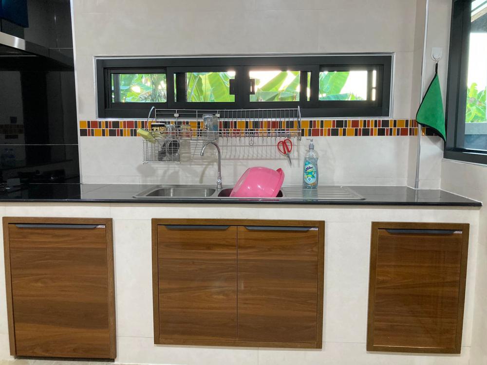 รีโนเวทบ้านไม้ งบ 2.5 ล้าน