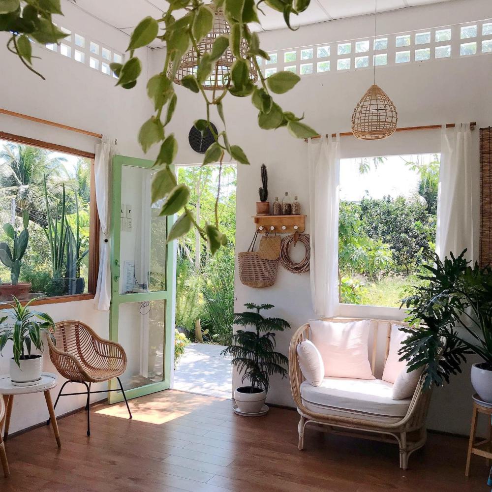 ไอเดียบ้านสวยหลังเล็ก ล้อมไปด้วยต้นไม้ดอกไม้ประดับและไม้สวน รูปที่ 3