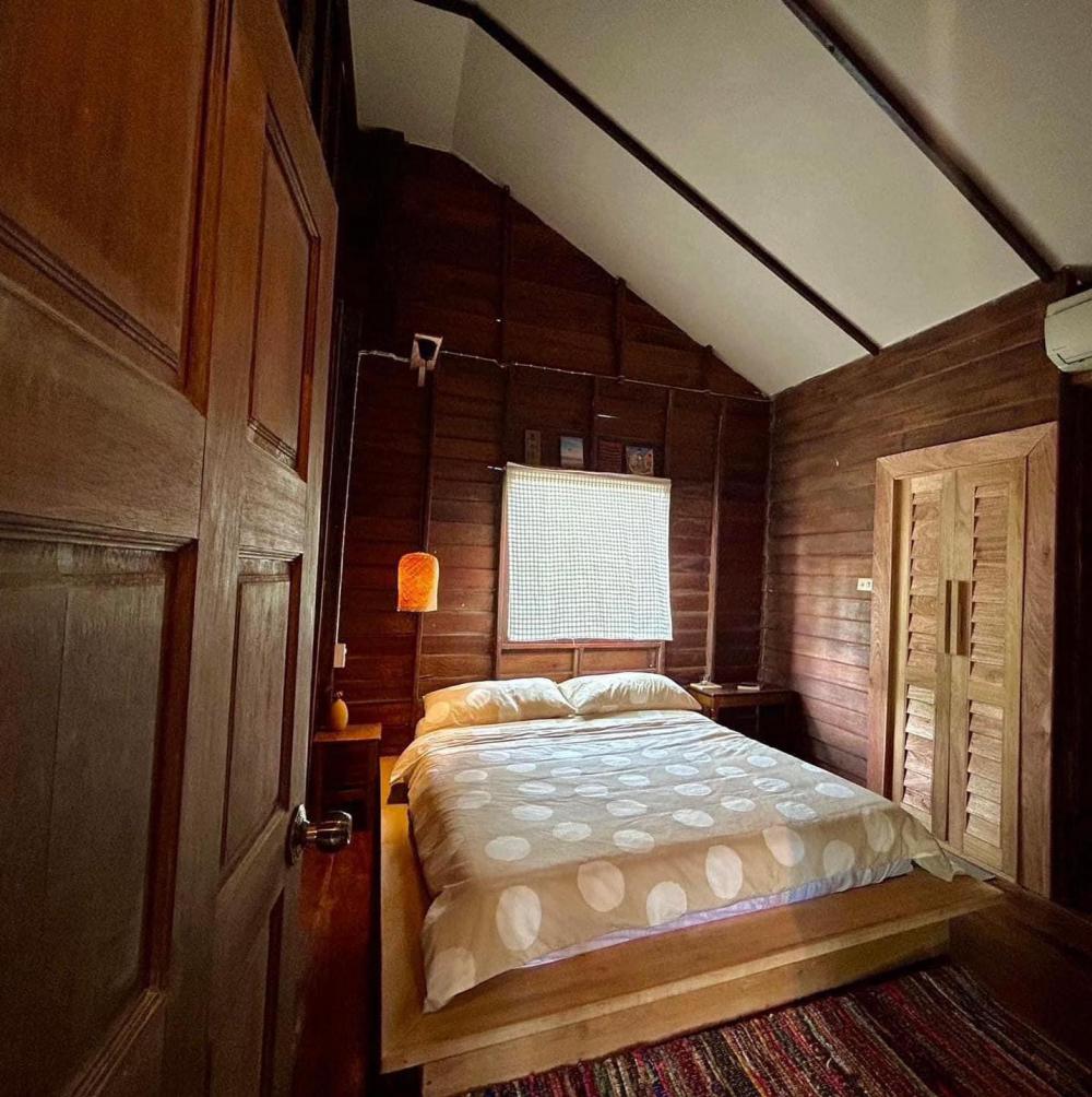 ไอเดียบ้านไม้สองชั้น ผสมผสานสมัยใหม่กับความเป็นชนบทที่อบอุ่น รูปที่ 10