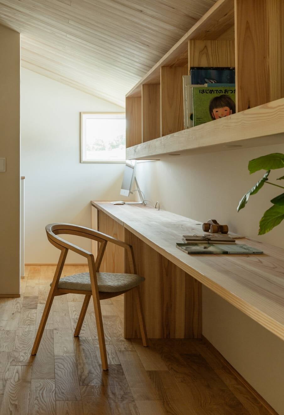 บ้านสไลต์ญี่ปุ่นชั้นครึ่งยกพื้นสูง สีไม้อ่อนอบอุ่นละมุน รูปที่ 10