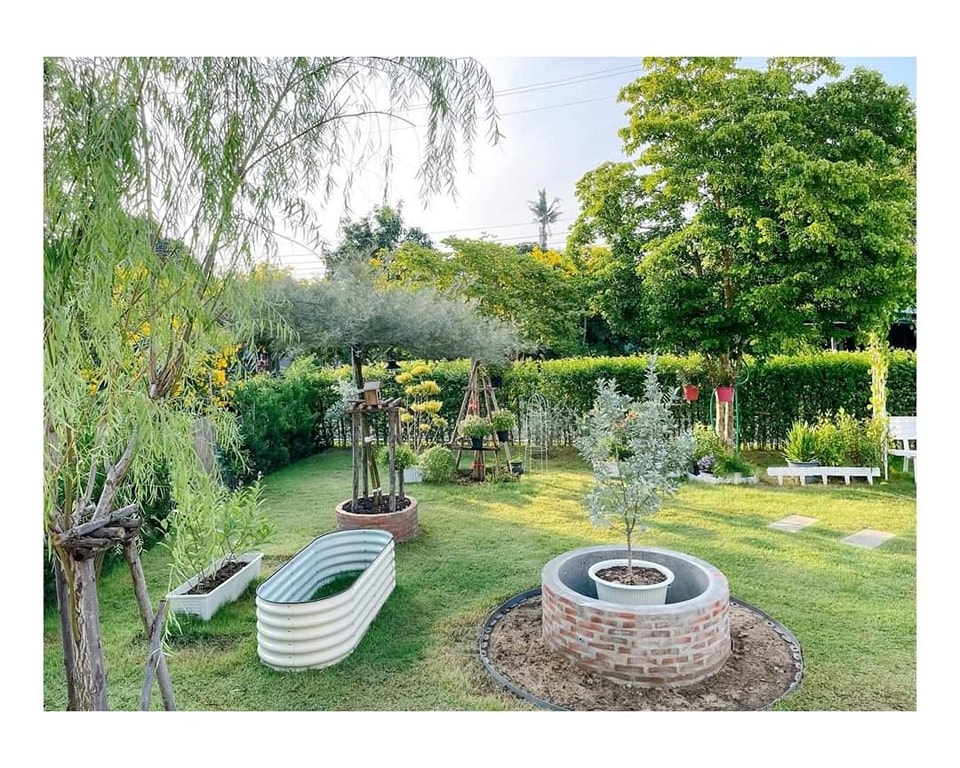 ไอเดียบ้านสวยพร้อมของแต่งในบ้านแบบมินิมอลโทนขาว และแต่งสวนรอบบ้าน รูปที่ 10