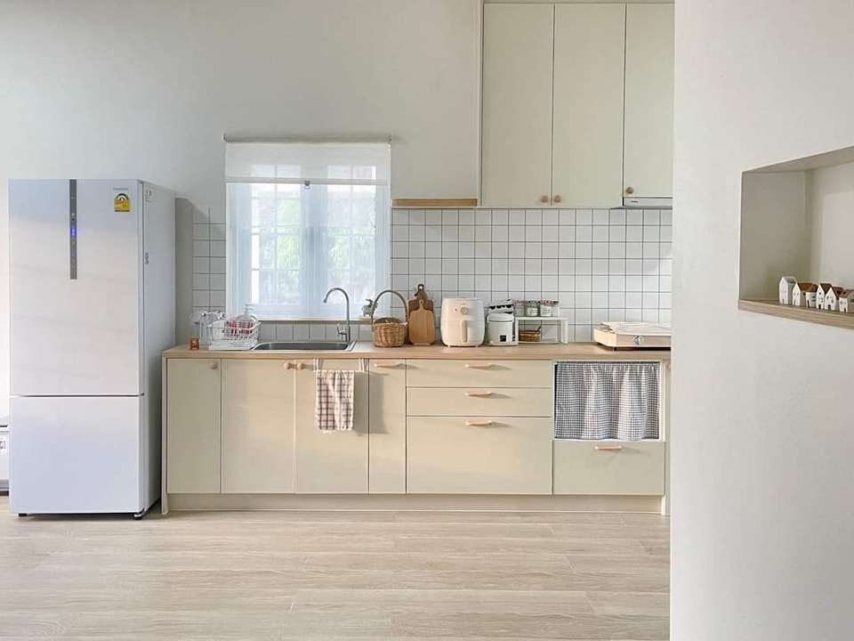 ไอเดียบ้านสวยพร้อมของแต่งในบ้านแบบมินิมอลโทนขาว และแต่งสวนรอบบ้าน รูปที่ 7