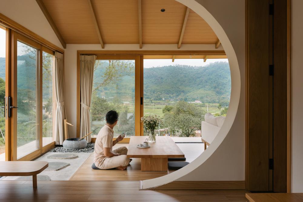 บ้านมินิมอลเนินเขา อบอุ่นน่าอยู่มาก โทนสีไม้มินิมอลมูจิ รูปที่ 14