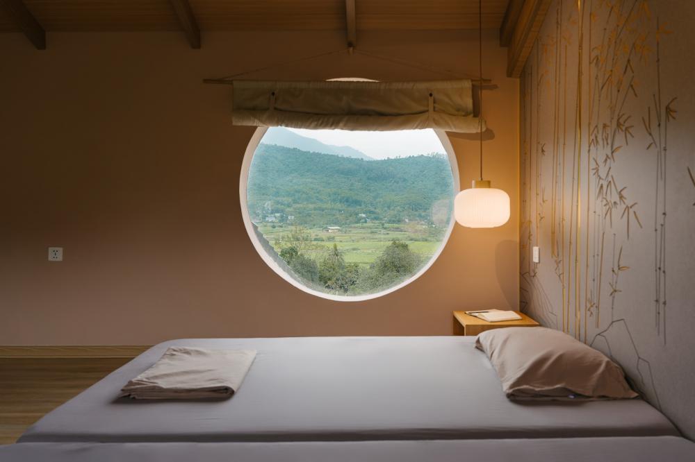 บ้านมินิมอลเนินเขา อบอุ่นน่าอยู่มาก โทนสีไม้มินิมอลมูจิ รูปที่ 5