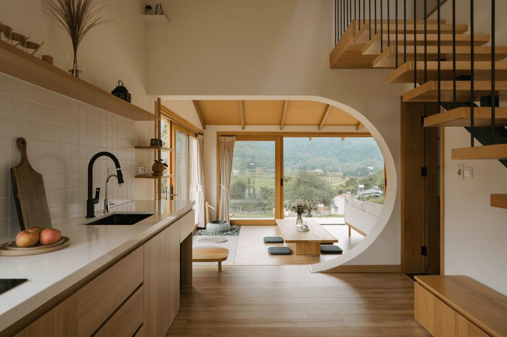 บ้านมินิมอลเนินเขา อบอุ่นน่าอยู่มาก โทนสีไม้มินิมอลมูจิ รูปที่ 7