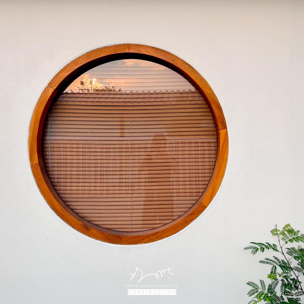 รีโนเวทปรับปรุงอาคารครึ่งปูนครึ่งไม้ชนบทให้กลายเป็นบ้านมินิมอล รูปที่ 13