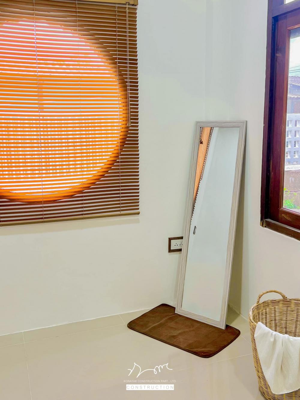 รีโนเวทปรับปรุงอาคารครึ่งปูนครึ่งไม้ชนบทให้กลายเป็นบ้านมินิมอล รูปที่ 20