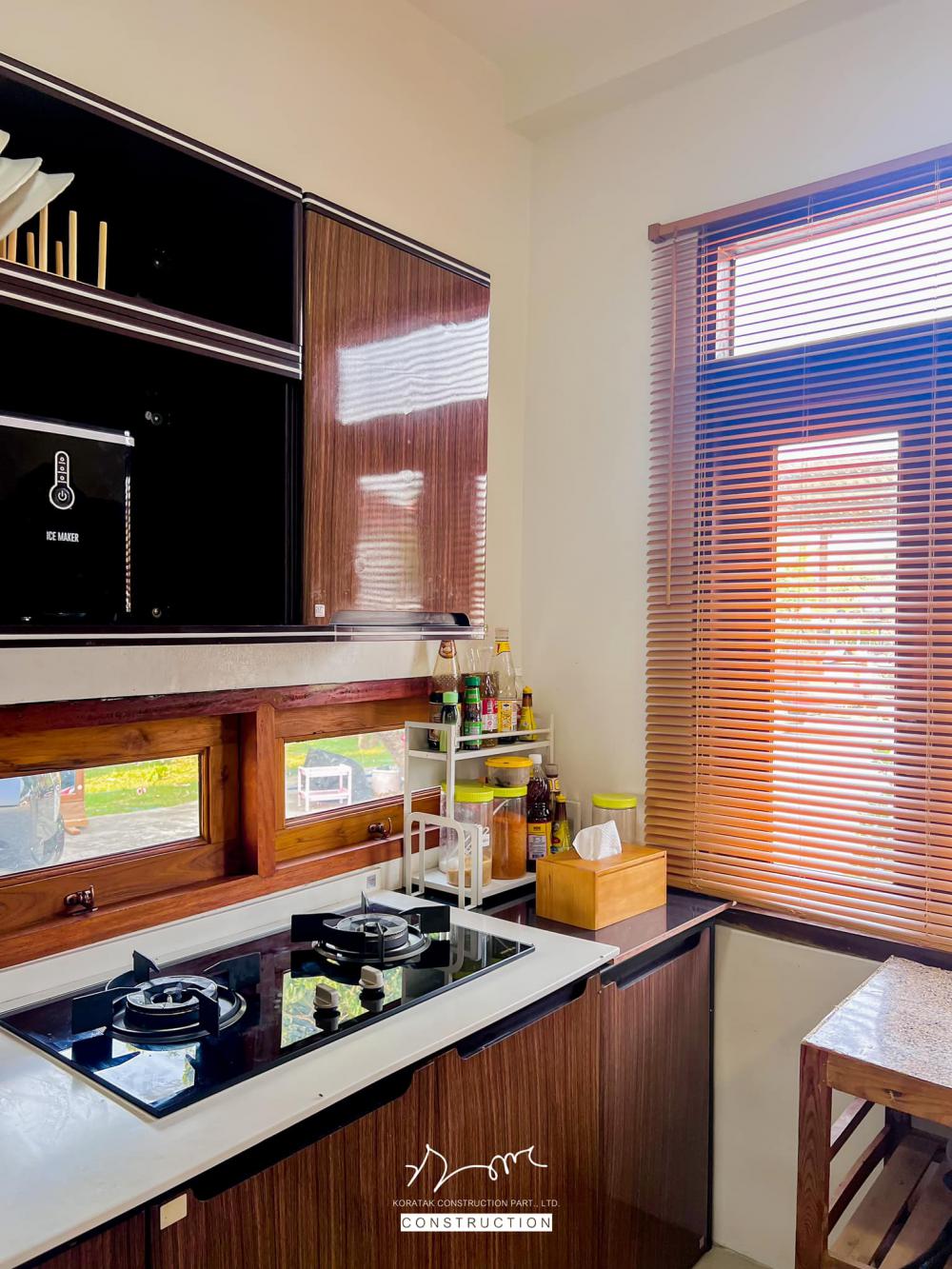 รีโนเวทปรับปรุงอาคารครึ่งปูนครึ่งไม้ชนบทให้กลายเป็นบ้านมินิมอล รูปที่ 22