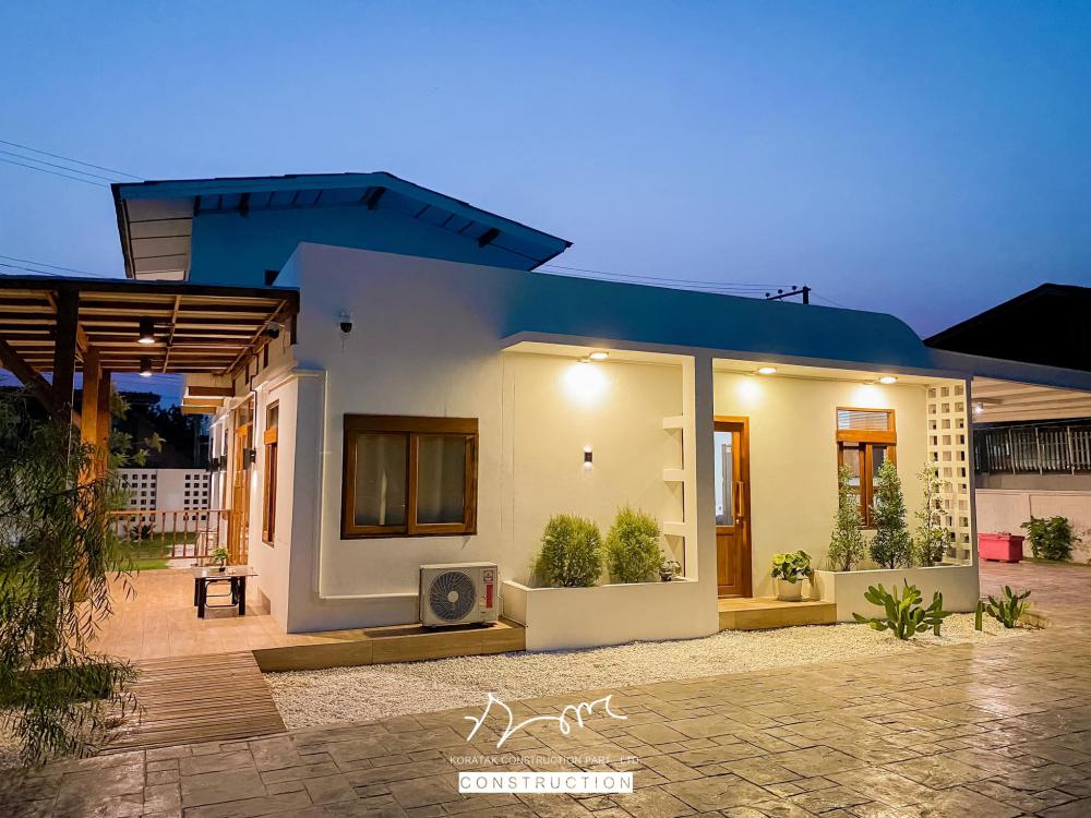 รีโนเวทปรับปรุงอาคารครึ่งปูนครึ่งไม้ชนบทให้กลายเป็นบ้านมินิมอล รูปที่ 26