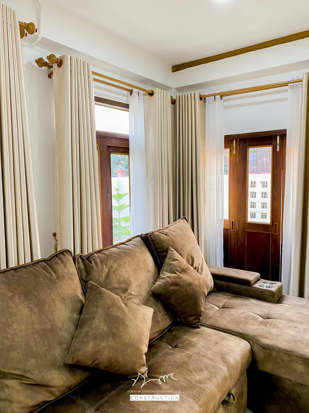 รีโนเวทปรับปรุงอาคารครึ่งปูนครึ่งไม้ชนบทให้กลายเป็นบ้านมินิมอล รูปที่ 28