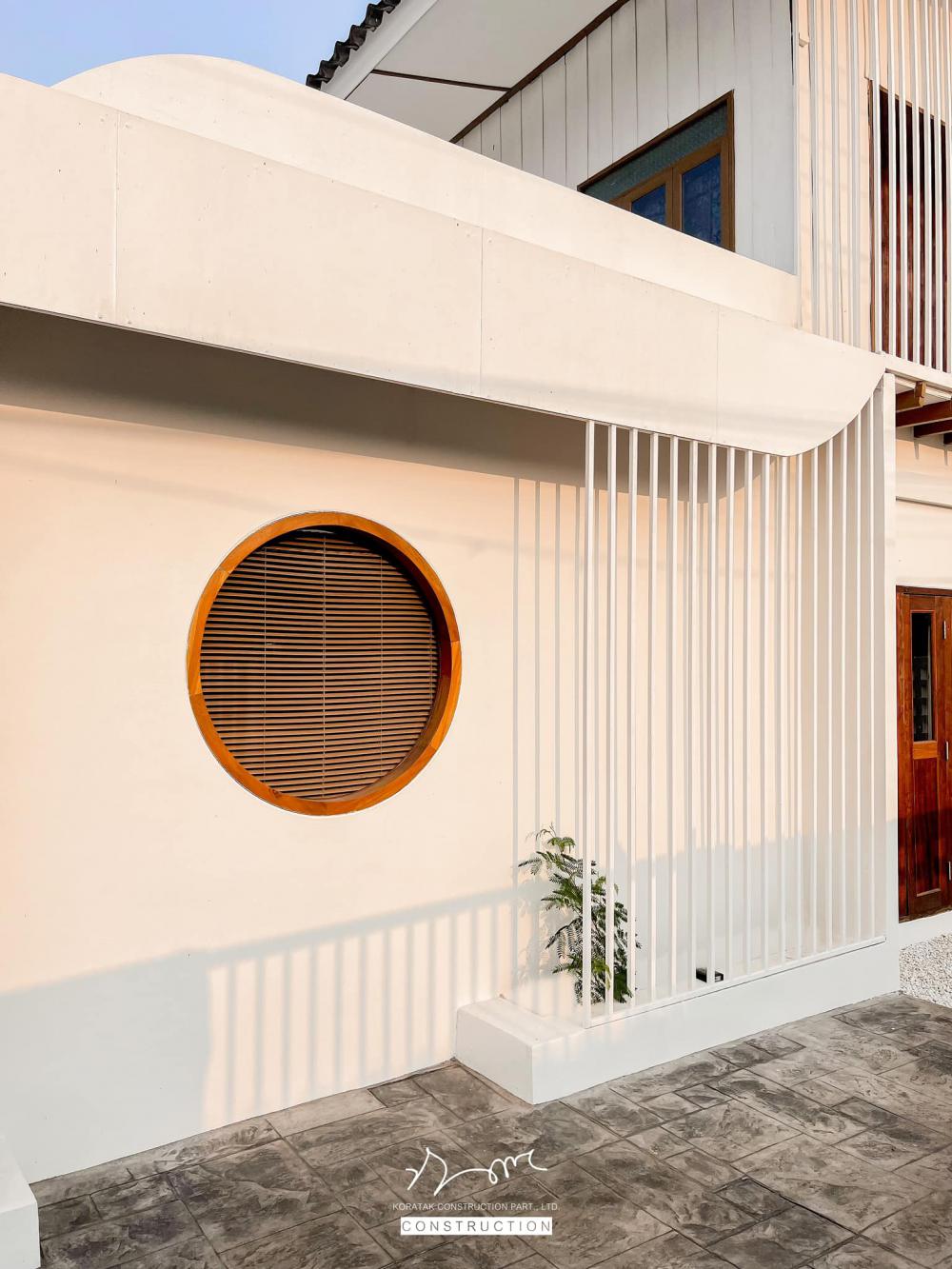 รีโนเวทปรับปรุงอาคารครึ่งปูนครึ่งไม้ชนบทให้กลายเป็นบ้านมินิมอล รูปที่ 50